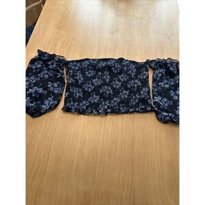 Women's Wild‎ Fable Black Floral Long Sleeves Smocked Crop Top Blouse Size Large